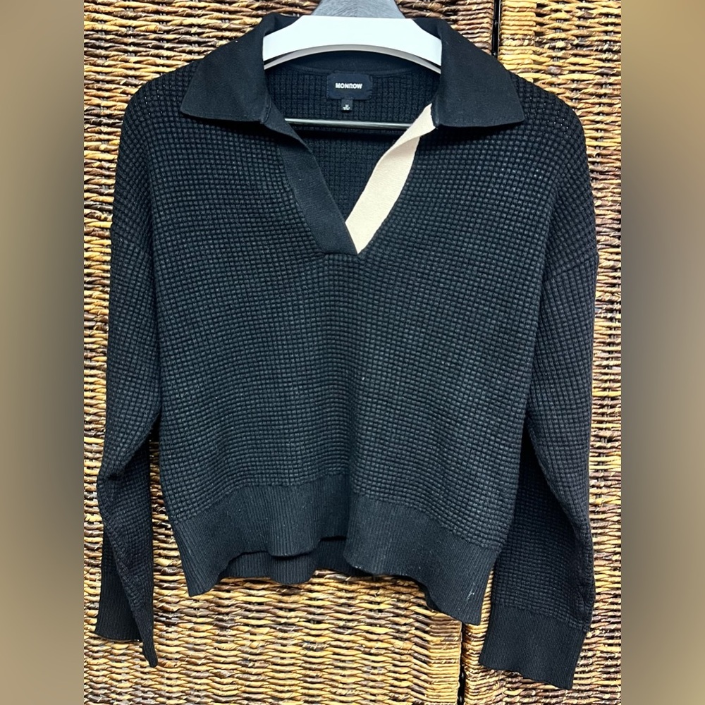 Monrow Black V-Neck Sweater with Cream Detail- Waffle pattern- Medium